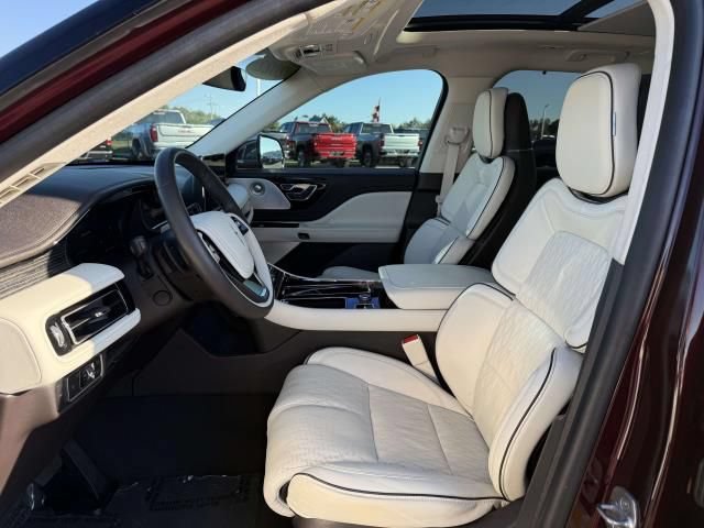 Used 2022 Lincoln Aviator Black Label w/ Dynamic Handling Package AWD/4WD image 11