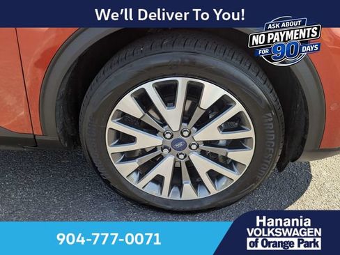 Used 2020 Ford Escape Titanium AWD/4WD image 11