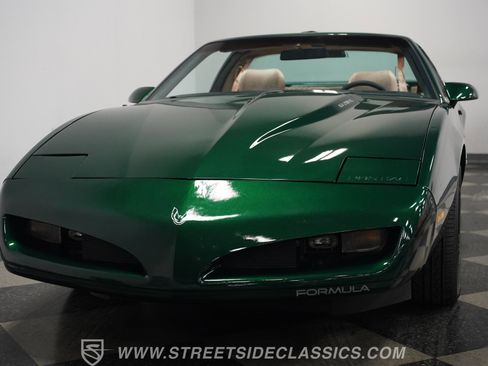 Used 1991 Pontiac Firebird Formula image 23