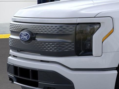 New 2025 Ford F150 Lightning XLT image 21
