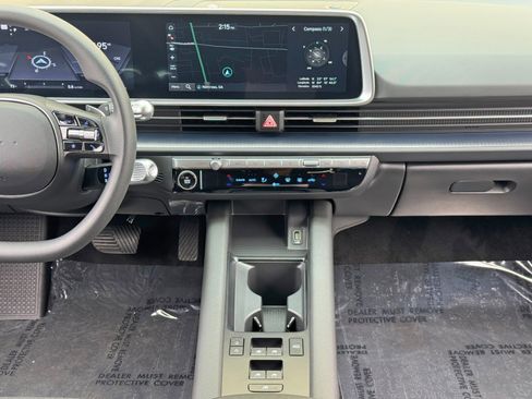 Used 2025 Hyundai Ioniq 6 SE RWD image 21