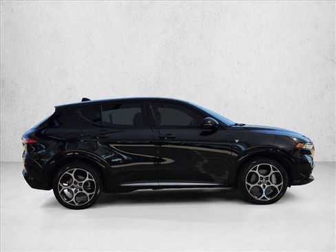 Used 2024 Alfa Romeo Tonale Ti AWD/4WD image 4