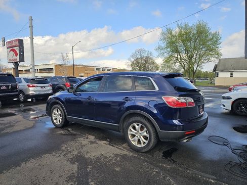 Used 2011 MAZDA CX-9 Touring w/ Moonroof & Bose Audio Pkg FWD image 6