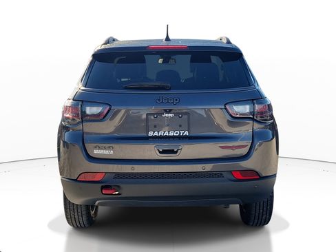 Used 2022 Jeep Compass Trailhawk w/ Trailhawk Elite Group image 5