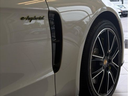 Used 2019 Porsche Panamera 4 AWD/4WD image 43