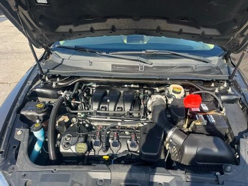 Used 2015 Ford Taurus SEL w/ Equipment Group 201A FWD image 12