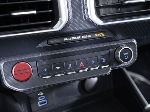 Used 2025 Ford Mustang Premium RWD image 27
