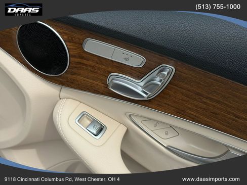 Used 2020 Mercedes-Benz C 300 4MATIC Sedan image 37