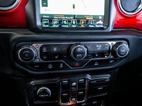 Used 2021 Jeep Gladiator Rubicon image 45