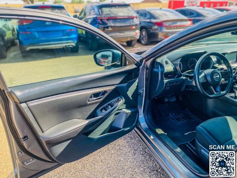 Used 2024 Nissan Sentra S FWD image 12