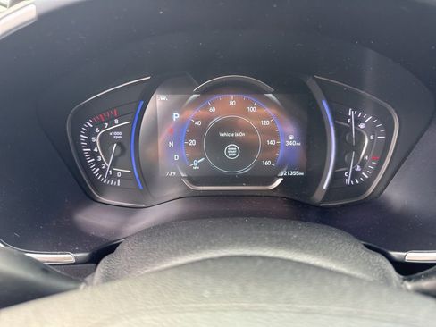 Used 2019 Hyundai Santa Fe SEL image 25