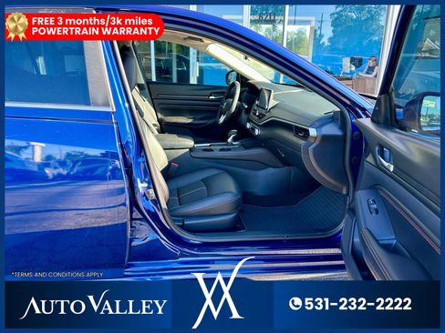 Used 2020 Nissan Altima 2.5 SR w/ Premium Package image 16