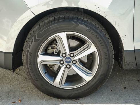 Used 2019 Ford Edge SEL w/ Equipment Group 201A image 10