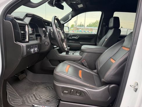 Used 2024 GMC Sierra 1500 AT4 AWD/4WD image 14