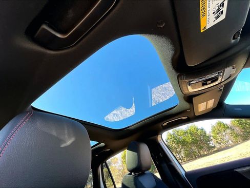 Certified 2025 Mercedes-Benz GLA 250 4MATIC image 4