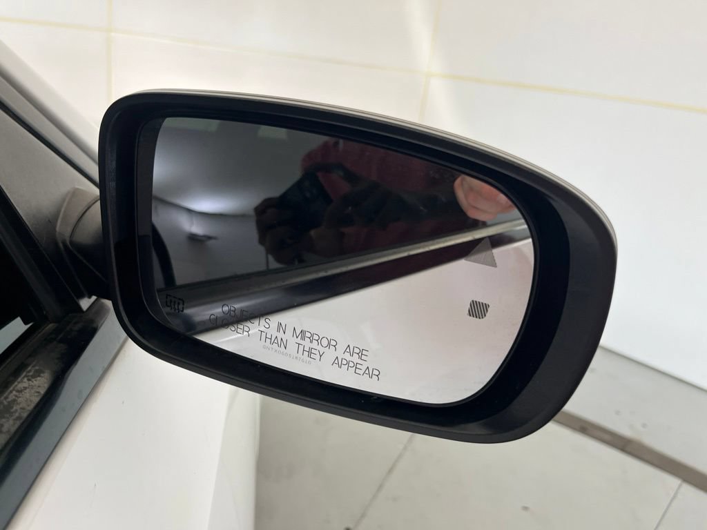 Used 2019 Chrysler 300 S w/ 300S Premium Group 2 RWD image 48