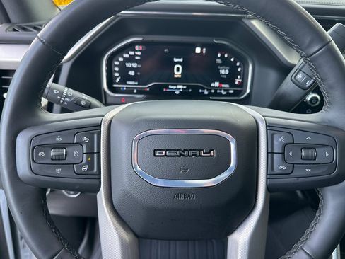 Used 2024 GMC Sierra 2500 Denali w/ Denali Reserve Package image 34