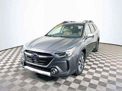 Used 2023 Subaru Outback Touring image 5