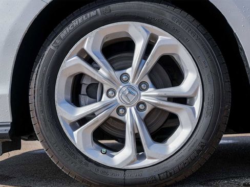 Certified 2025 Honda Accord LX image 8