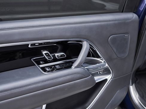 Used 2023 Land Rover Range Rover Long Wheelbase SE image 50