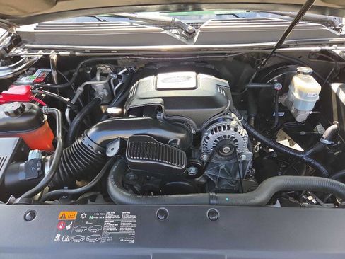 Used 2012 GMC Yukon XL SLT w/ SLT-2 Equipment Package image 13