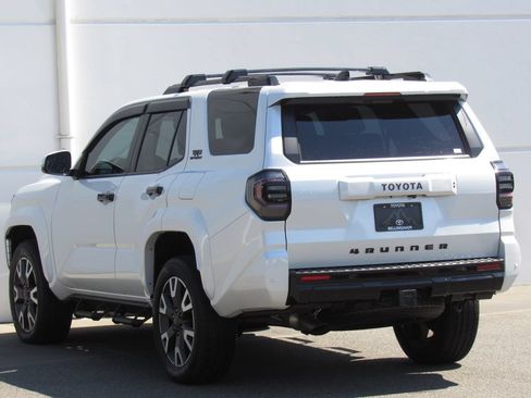 Certified 2025 Toyota 4Runner TRD Sport AWD/4WD image 5