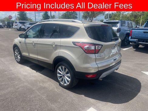 Used 2018 Ford Escape Titanium FWD image 3