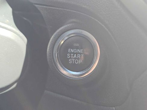 Used 2019 Subaru Ascent Limited AWD/4WD image 30