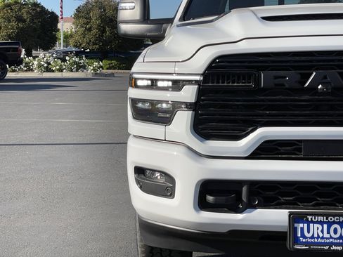 New 2026 RAM 2500 Laramie w/ Night Edition AWD/4WD image 5