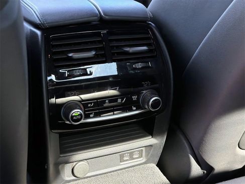 Used 2023 BMW M5 w/ Competition Package image 18