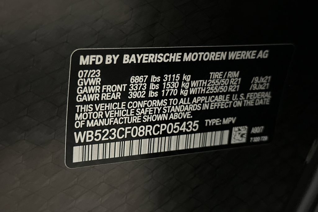 Used 2024 BMW iX xDrive50 w/ Sport Package AWD/4WD image 38