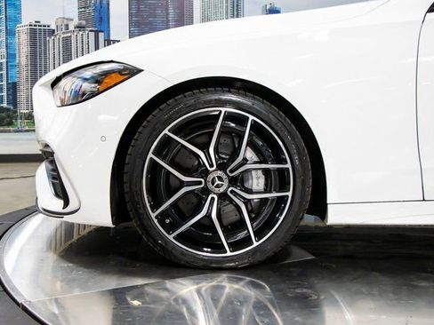 Used 2025 Mercedes-Benz C 300 4MATIC Sedan image 7