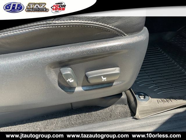 Used 2022 Toyota 4Runner Limited AWD/4WD image 18