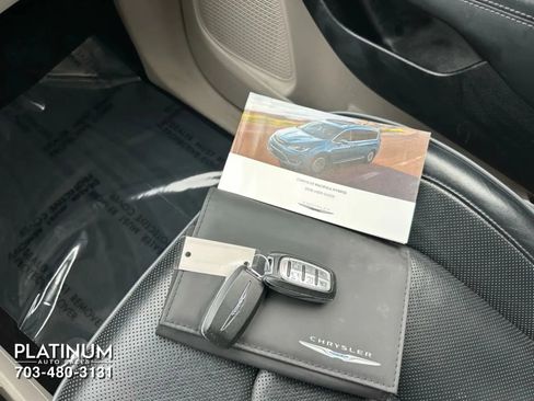 Used 2018 Chrysler Pacifica Limited w/ Advanced Safetytec Group image 23