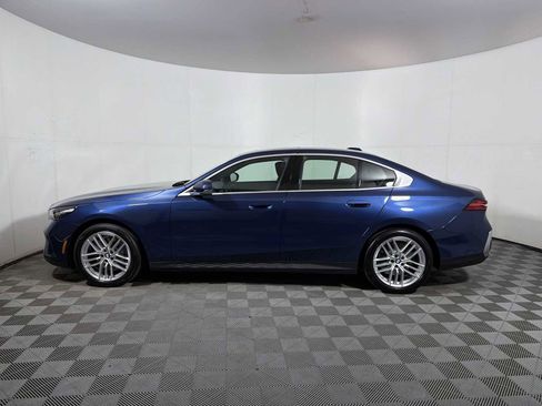 Used 2025 BMW 540i xDrive image 4