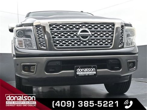 Used 2017 Nissan Titan Platinum Reserve image 15