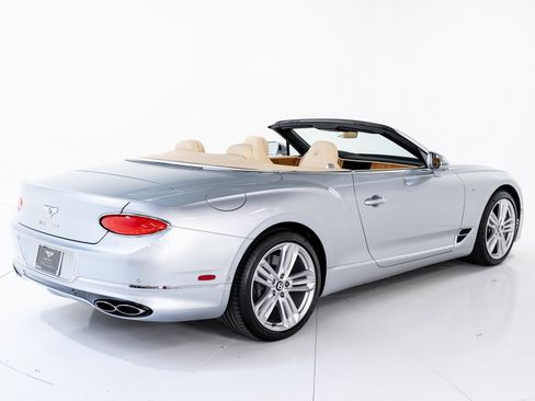 Certified 2022 Bentley Continental GT image 5