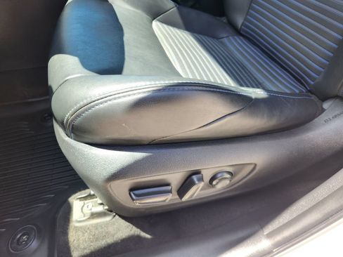 Used 2022 Toyota RAV4 XSE w/ XSE Grade Weather Package AWD/4WD image 15