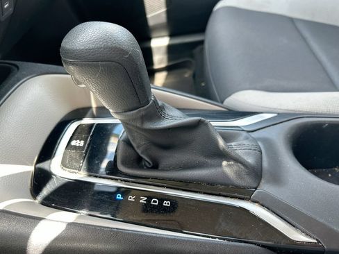 Used 2024 Toyota Corolla LE FWD image 23