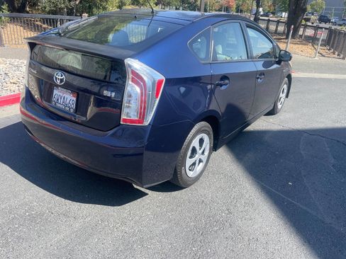 Used 2012 Toyota Prius Two image 3