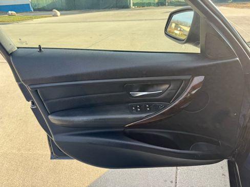 Used 2013 BMW 335i xDrive 4dr Sdn 335i xDrive AWD image 15