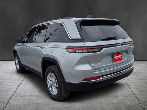 New 2025 Jeep Grand Cherokee Laredo X w/ Luxury Tech Group I image 5