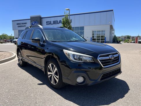Used 2018 Subaru Outback 3.6R Limited AWD/4WD image 9