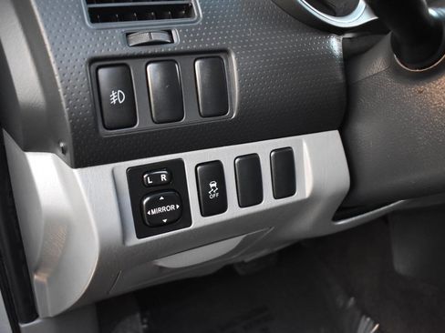 Used 2013 Toyota Tacoma PreRunner w/ SR5 Pkg RWD image 50