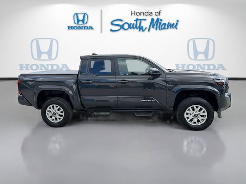 Used 2025 Toyota Tacoma SR5 RWD image 8