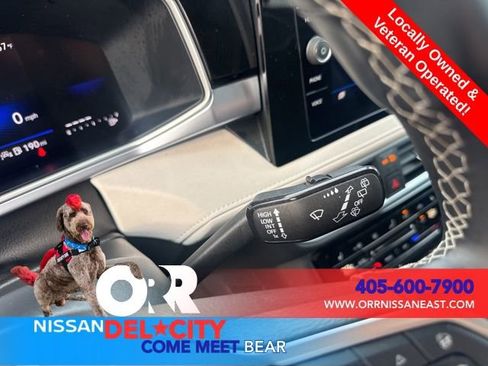 Used 2025 Volkswagen Taos SE AWD/4WD image 19