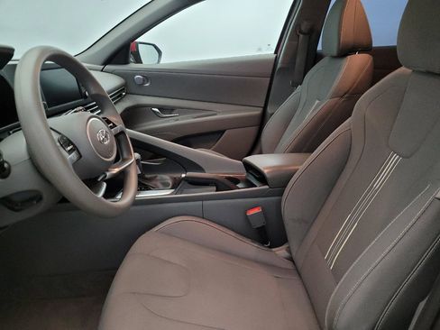 Used 2023 Hyundai Elantra SEL FWD image 17