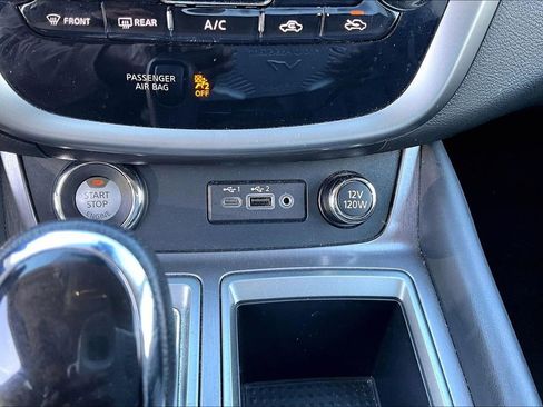 Used 2024 Nissan Murano SV image 16