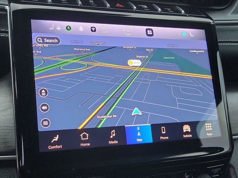 Used 2024 Jeep Grand Cherokee Limited image 10