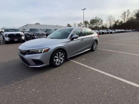 Used 2023 Honda Civic LX image 4